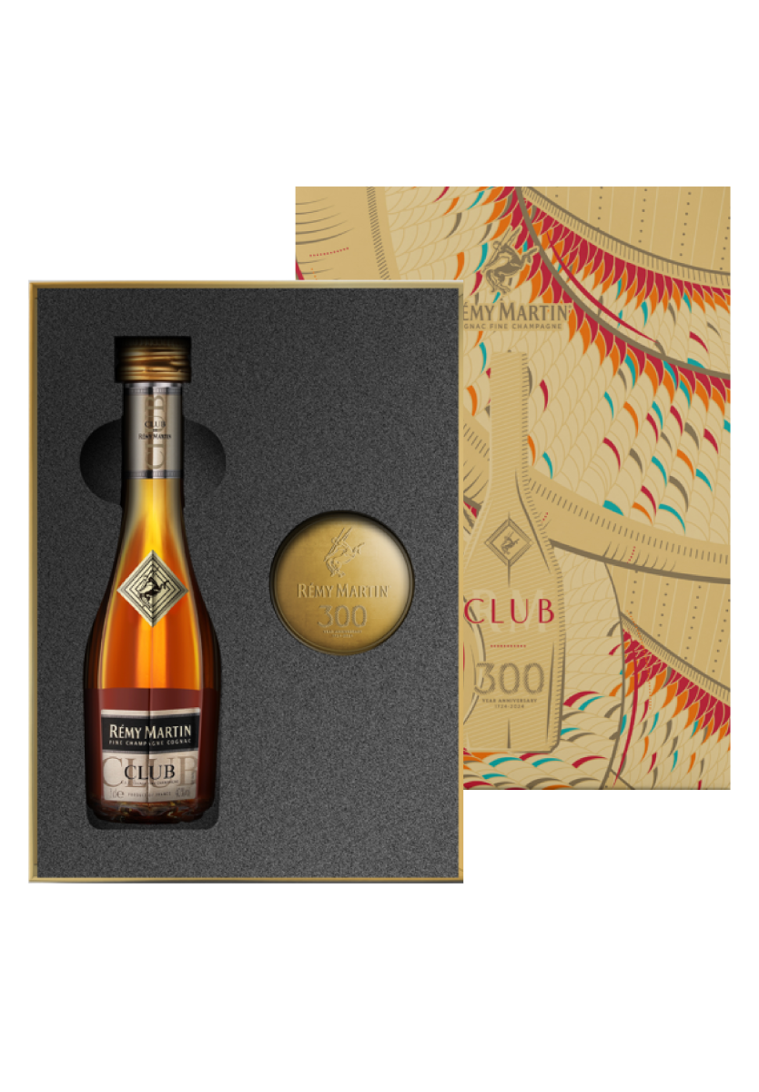 Come take a look at this 🥰 REMY MARTIN Remy Martin Club Miniature