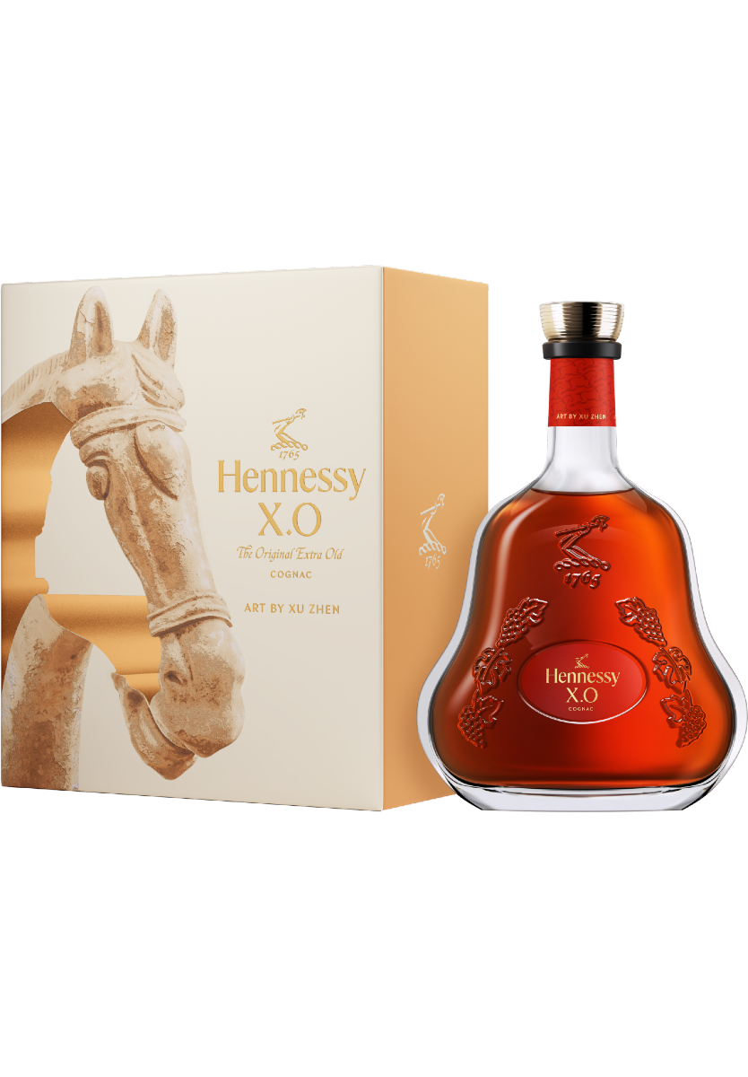 Come take a look at this 🥰 Hennessy Hennessy XO CNY Limited